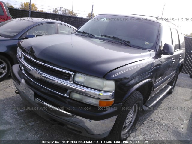 1GNEK13T31R125672 - 2001 CHEVROLET TAHOE K1500 BLACK photo 2