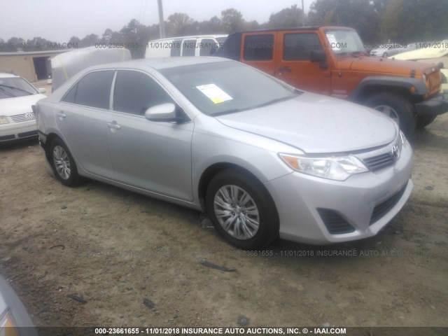 4T1BF1FK4EU858458 - 2014 TOYOTA CAMRY L/SE/LE/XLE SILVER photo 1