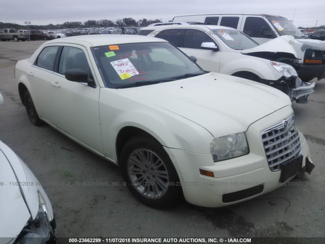 2C3KA43DX9H576056 - 2009 CHRYSLER 300 LX CREAM photo 1