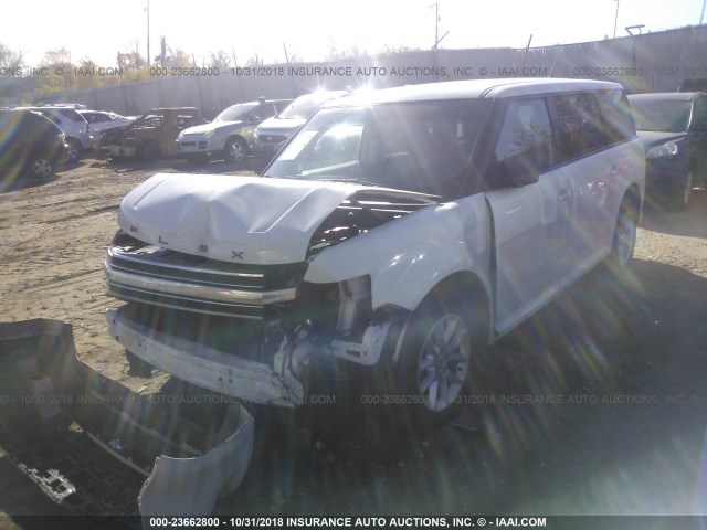 2FMGK5B89DBD22161 - 2013 FORD FLEX SE WHITE photo 2