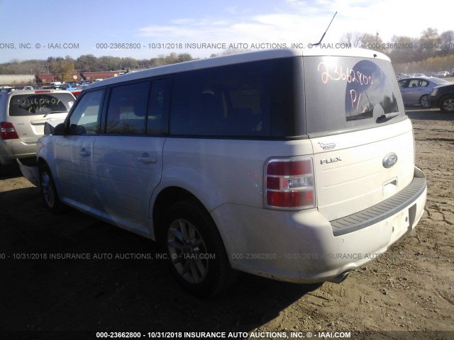 2FMGK5B89DBD22161 - 2013 FORD FLEX SE WHITE photo 3