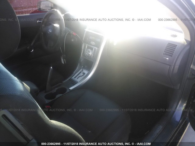 JTKDE177050019787 - 2005 TOYOTA SCION TC 灰色 照片 5