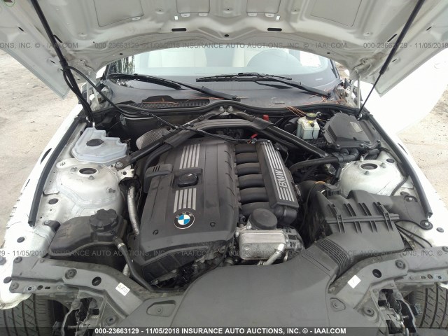 WBALM5C52BE379995 - 2011 BMW Z4 SDRIVE30I WHITE photo 10