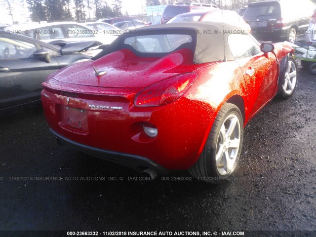 1G2MG35X18Y101330 - 2008 PONTIAC SOLSTICE GXP RED photo 4