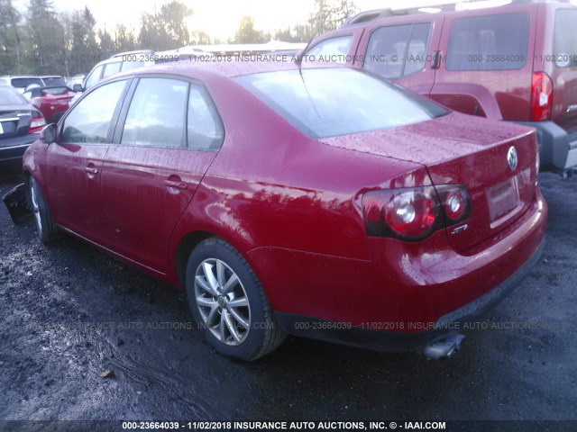 3VWRZ7AJ1AM131527 - 2010 VOLKSWAGEN JETTA SE/SEL RED photo 3