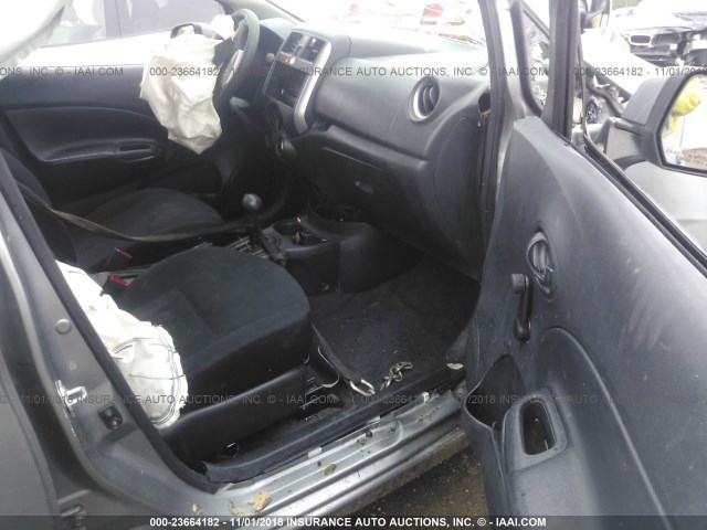 3N1CE2CP4EL409876 - 2014 NISSAN VERSA NOTE S/S PLUS/SV/SL GRAY photo 5