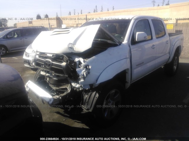 3TMJU4GN8FM189102 - 2015 TOYOTA TACOMA DOUBLE CAB PRERUNNER WHITE photo 2