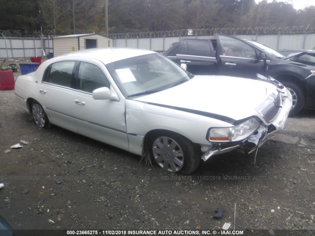 1LNHM82W65Y646347 - 2005 LINCOLN TOWN CAR SIGNATURE LIMITED WHITE photo 1