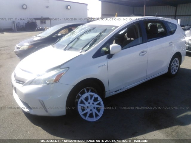 JTDZN3EU6E3320001 - 2014 TOYOTA PRIUS V WHITE photo 2