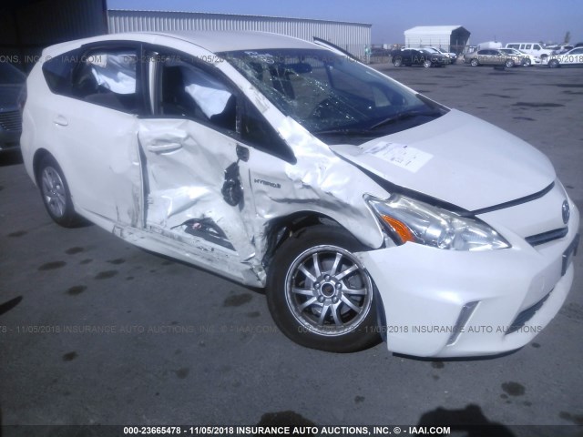 JTDZN3EU6E3320001 - 2014 TOYOTA PRIUS V WHITE photo 6