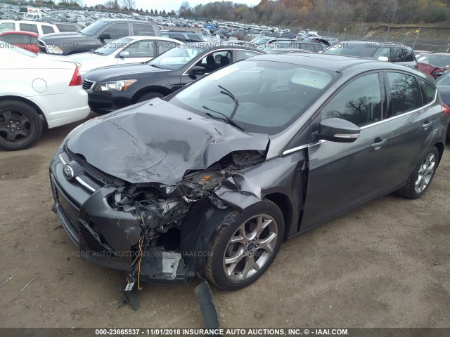 1FADP3N27DL130196 - 2013 FORD FOCUS TITANIUM GRAY photo 2