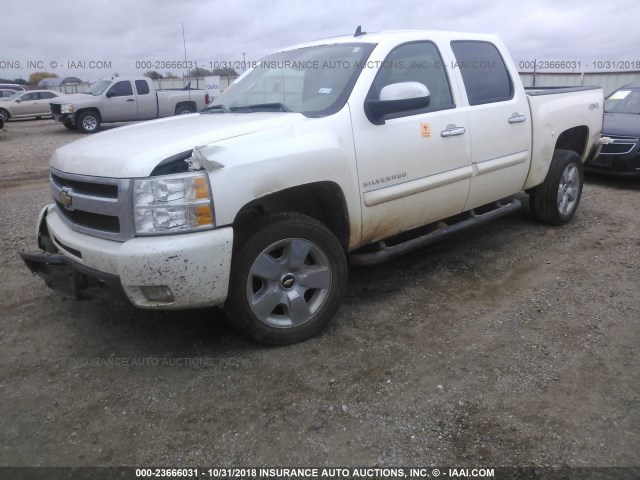 3GCPKTE39BG371296 - 2011 CHEVROLET SILVERADO K1500 LTZ WHITE photo 2