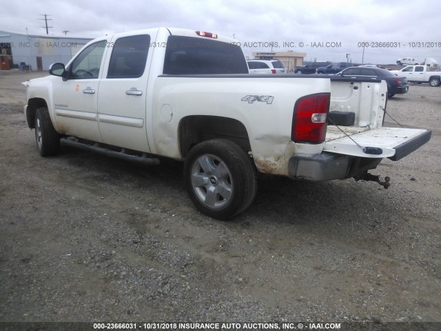 3GCPKTE39BG371296 - 2011 CHEVROLET SILVERADO K1500 LTZ WHITE photo 3