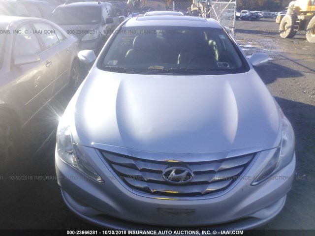 5NPEC4AB7BH191491 - 2011 HYUNDAI SONATA SE/LIMITED SILVER photo 6