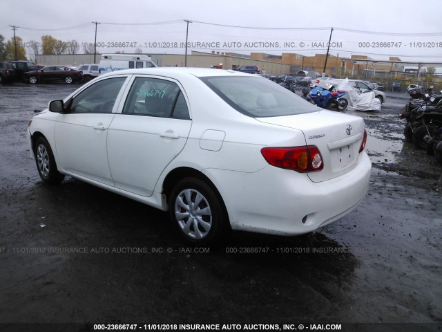 1NXBU4EE8AZ194999 - 2010 TOYOTA COROLLA S/LE/XLE WHITE photo 3