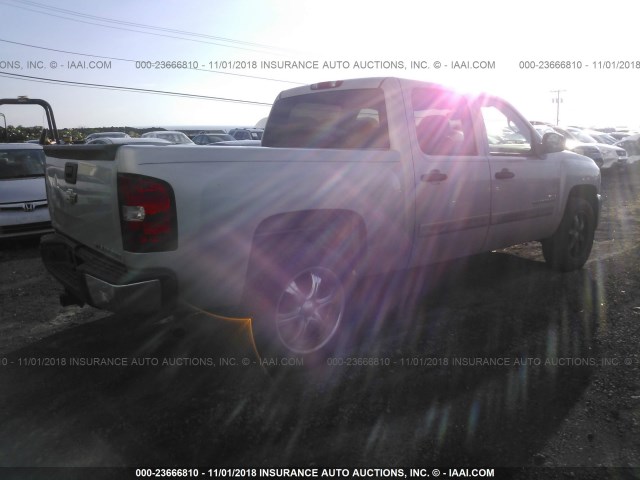 3GCEC13C98G100999 - 2008 CHEVROLET SILVERADO C1500 SILVER photo 4