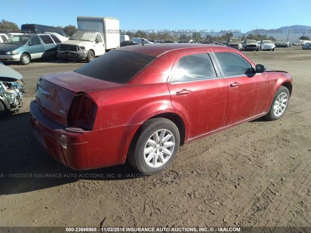 2C3KA43R38H206464 - 2008 CHRYSLER 300 LX RED photo 4