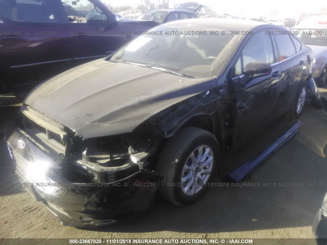 3FA6P0G70JR161772 - 2018 FORD FUSION S BLACK photo 2