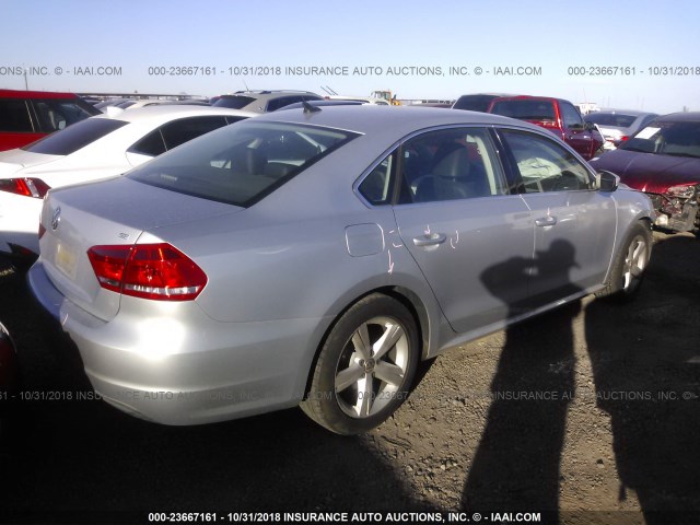 1VWBP7A30DC104429 - 2013 VOLKSWAGEN PASSAT SE SILVER photo 4