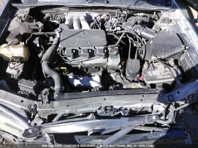 4T1BF28K5WU045229 - 1998 TOYOTA CAMRY CE/LE/XLE GRAY photo 10