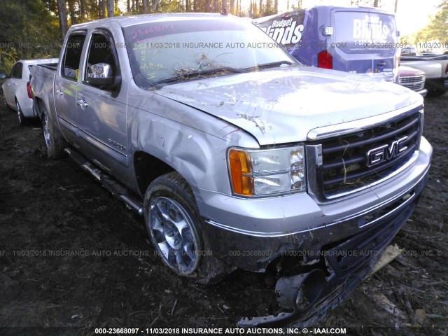 3GTRCVE04AG250519 - 2010 GMC SIERRA C1500 SLE SILVER photo 1