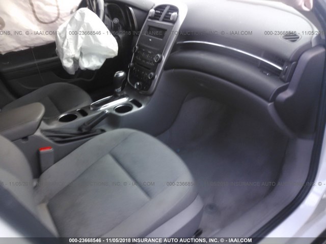 1G11A5SL5EF263331 - 2014 CHEVROLET MALIBU LS 白色 照片 5