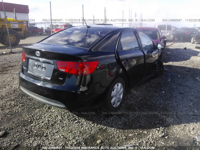 KNAFU4A22A5063950 - 2010 KIA FORTE EX BLACK photo 4