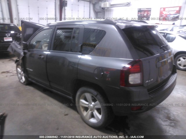 1C4NJDEBXGD733180 - 2016 JEEP COMPASS LATITUDE GRAY photo 3