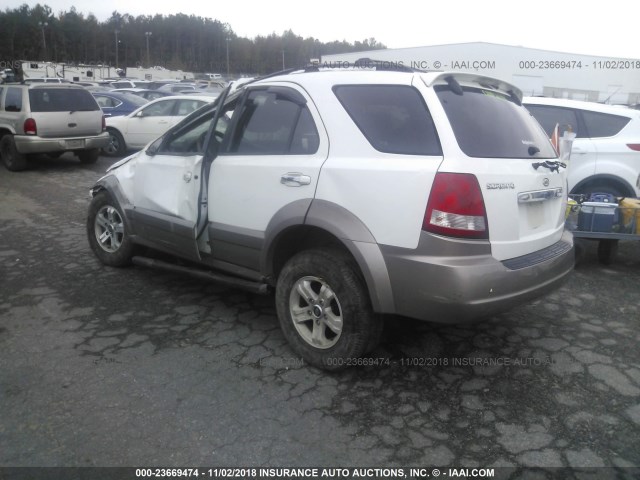 KNDJD733545229225 - 2004 KIA SORENTO EX/LX WHITE photo 3