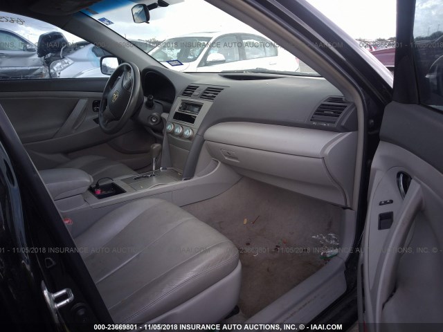 4T1BE46K59U882374 - 2009 TOYOTA CAMRY SE/LE/XLE შავი ფოტო 5