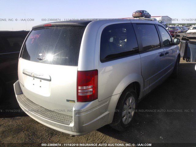 2A8HR44HX8R781376 - 2008 CHRYSLER TOWN & COUNTRY LX SILVER photo 4