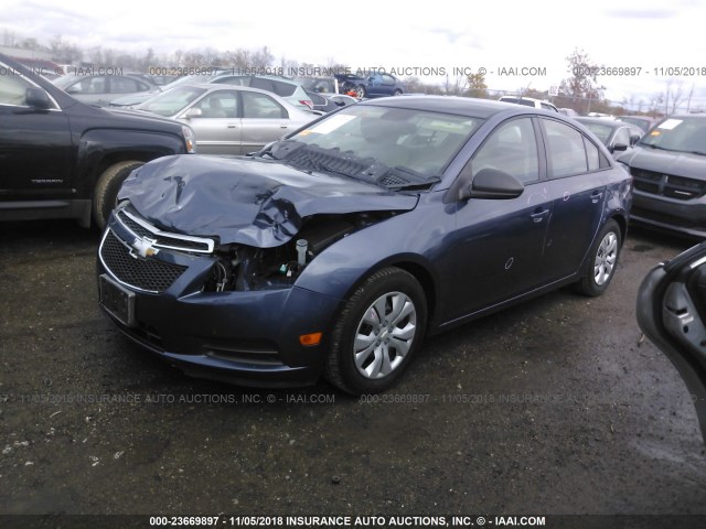 1G1PA5SH7D7310633 - 2013 CHEVROLET CRUZE LS BLUE photo 2