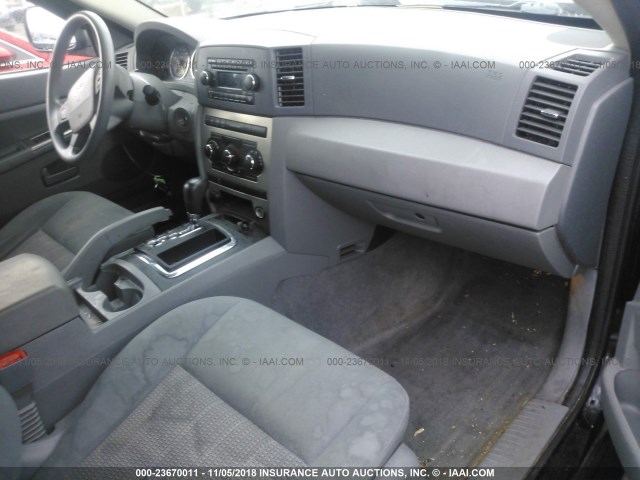 1J8GR48K17C663094 - 2007 JEEP GRAND CHEROKEE LAREDO/COLUMBIA/FREEDOM 黑色 照片 5