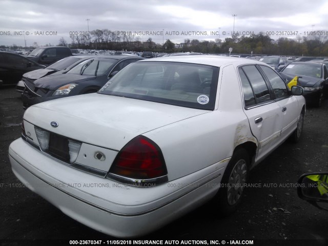 2FAFP73W23X170127 - 2003 FORD CROWN VICTORIA  WHITE photo 4