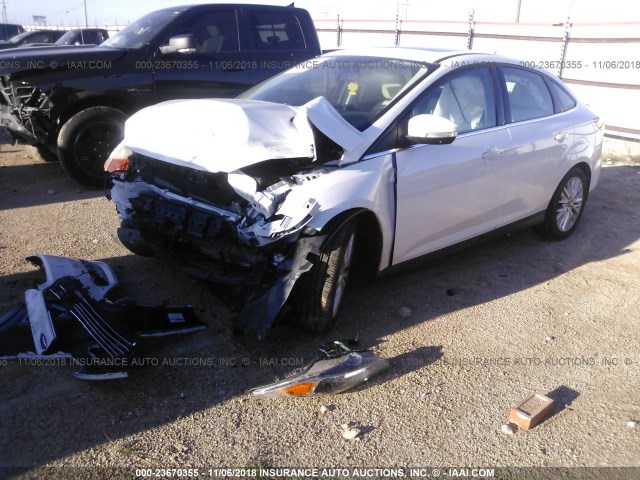 1FADP3J24HL328536 - 2017 FORD FOCUS TITANIUM WHITE photo 2