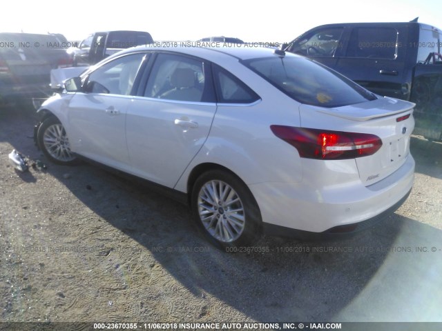 1FADP3J24HL328536 - 2017 FORD FOCUS TITANIUM WHITE photo 3