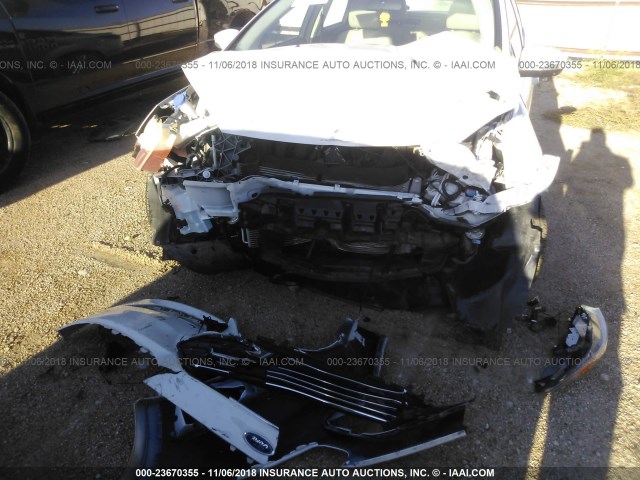 1FADP3J24HL328536 - 2017 FORD FOCUS TITANIUM WHITE photo 6