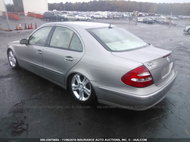 WDBUF70J15A671646 - 2005 MERCEDES-BENZ E 500 GOLD photo 3