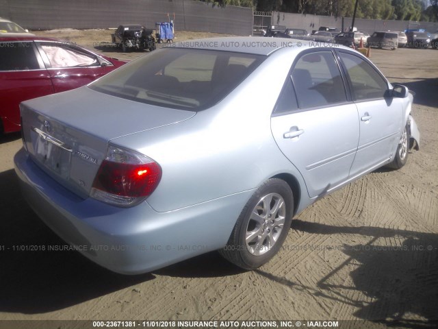 JTDBF32K660169956 - 2006 TOYOTA CAMRY LE/XLE 浅蓝色 照片 4