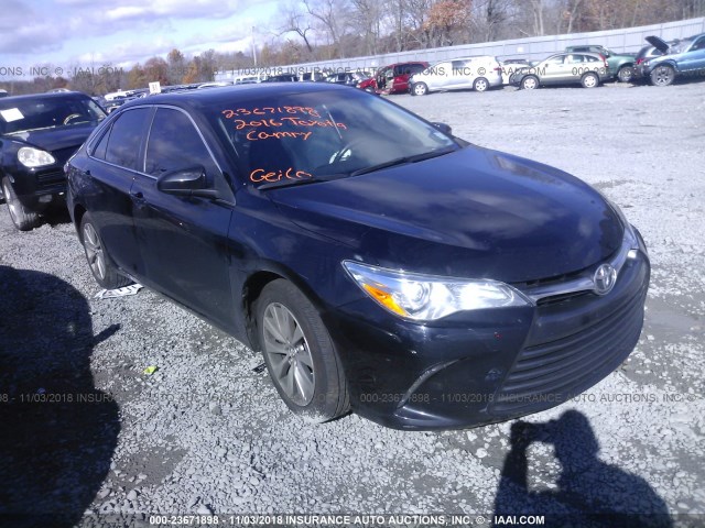 4T1BF1FK0GU580547 - 2016 TOYOTA CAMRY LE/XLE/SE/XSE BLACK photo 1
