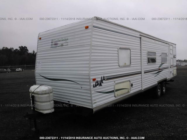 5C1TH32213P003870 - 2003 ADVE TIMBERLODG WHITE photo 2