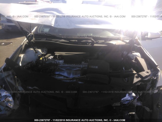4T1BF1FK5GU262634 - 2016 TOYOTA CAMRY LE/XLE/SE/XSE 白色 照片 10