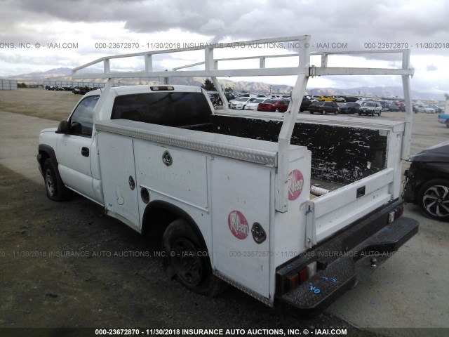 1GBGC24U93Z176256 - 2003 CHEVROLET SILVERADO C2500 WHITE photo 3