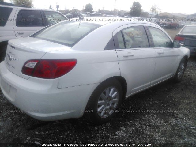 1C3LC46D09N533007 - 2009 CHRYSLER SEBRING LX WHITE photo 4