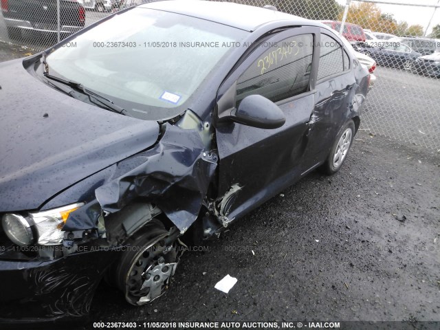 1G1JA5SHXF4178686 - 2015 CHEVROLET SONIC LS BLUE photo 6