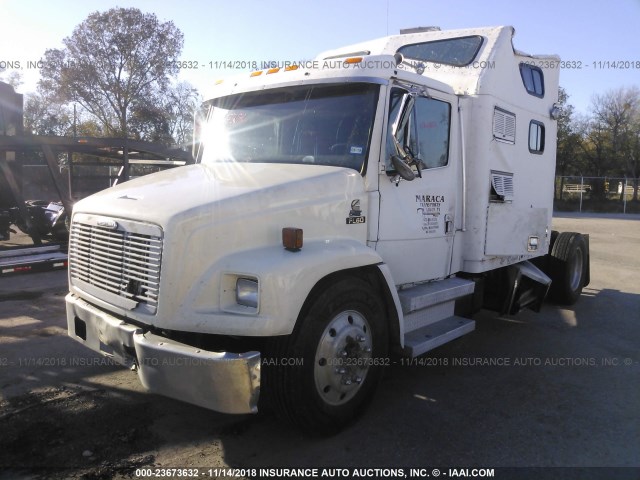 1FVABPBW71HJ25092 - 2001 FREIGHTLINER FL60  WHITE photo 2