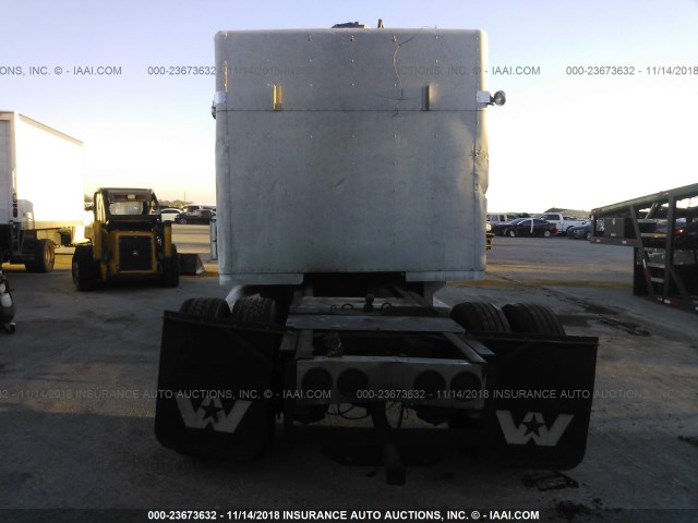 1FVABPBW71HJ25092 - 2001 FREIGHTLINER FL60  WHITE photo 8