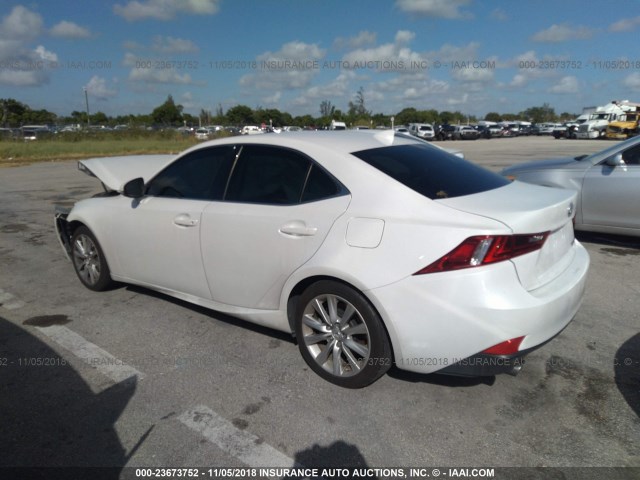 JTHBA1D20G5017870 - 2016 LEXUS IS 200T WHITE photo 3