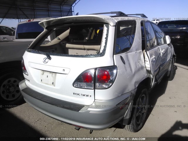 JTJGF10U520142382 - 2002 LEXUS RX 300 WHITE photo 4