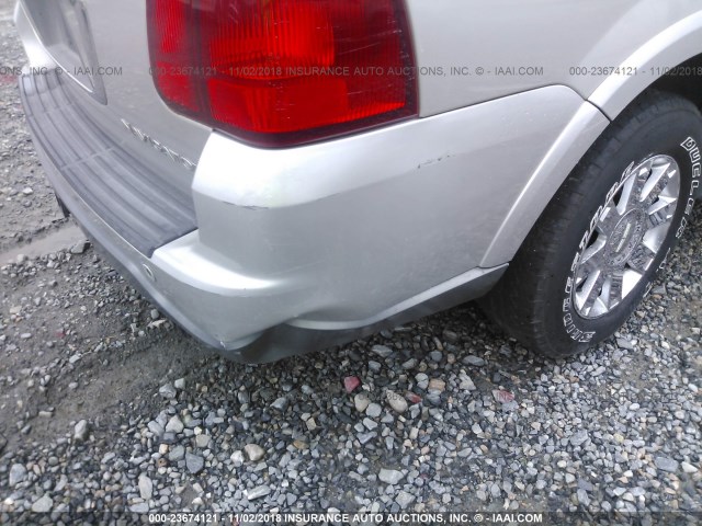 5LMFU27R93LJ22687 - 2003 LINCOLN NAVIGATOR 银色 照片 6